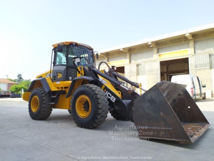JCB